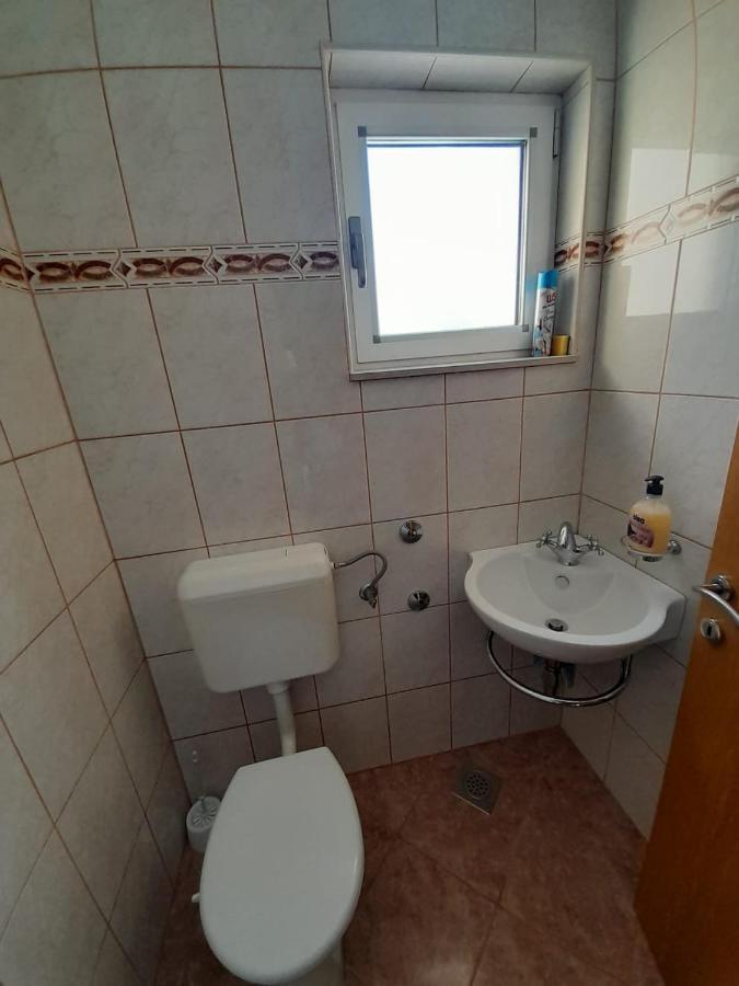 Unesic Holiday Home Anita מראה חיצוני תמונה