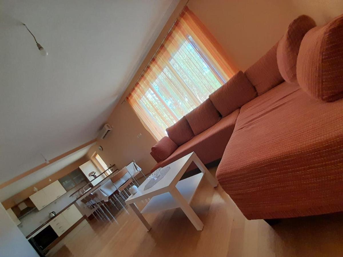 Unesic Holiday Home Anita מראה חיצוני תמונה