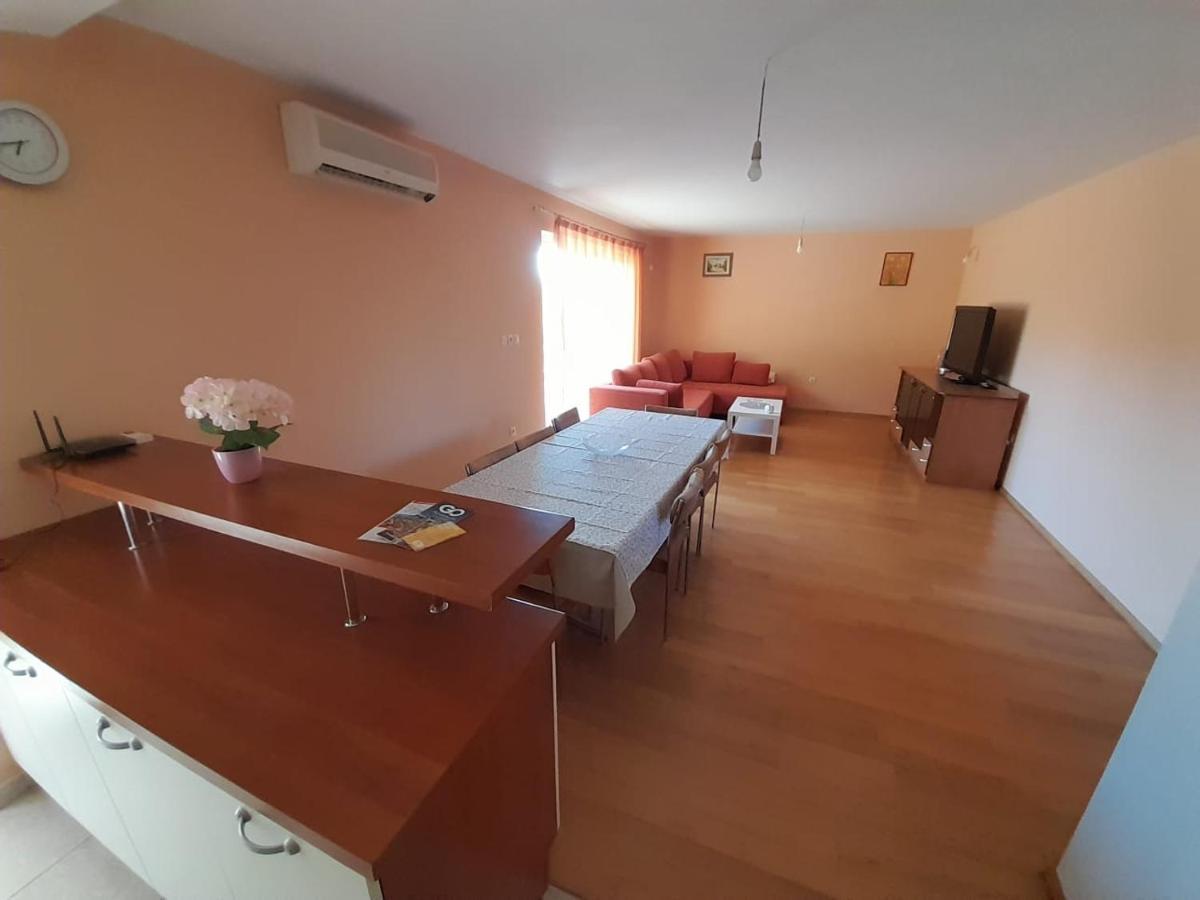 Unesic Holiday Home Anita מראה חיצוני תמונה