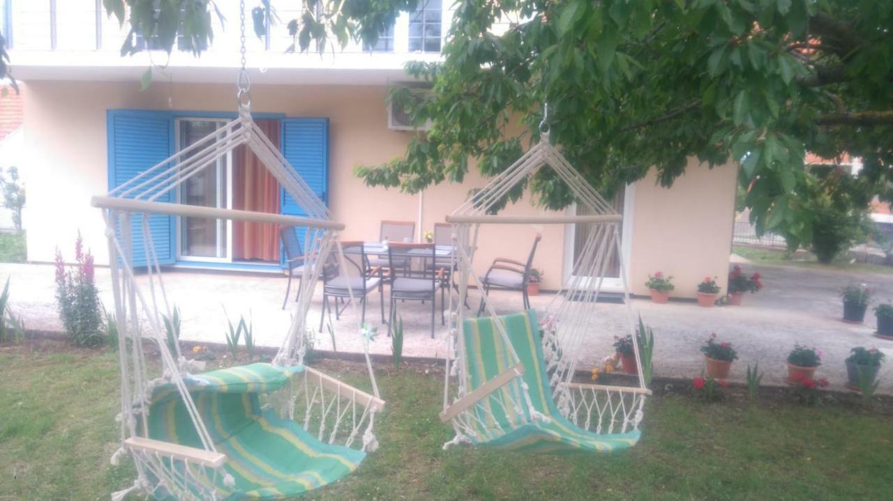 Unesic Holiday Home Anita מראה חיצוני תמונה
